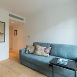 Διαμέρισμα Chic 1-br Flat In Award-winning Building *
