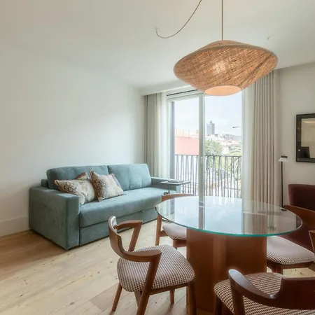 Chic 1-br Flat In Award-winning Building Appartement