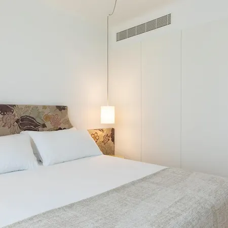 Apartment Chic 1-br Flat In Award-winning Building Porto