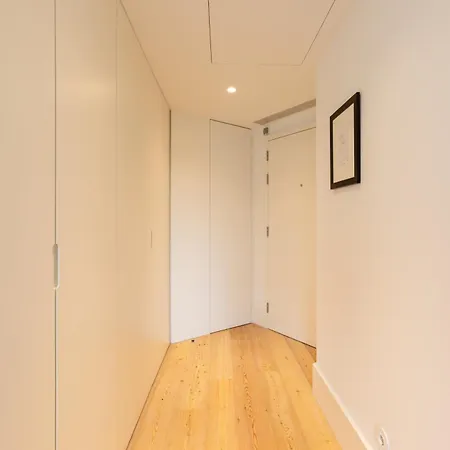 Chic 1-br Flat In Award-winning Building Appartamento Oporto