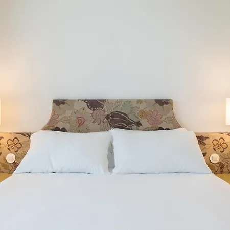 Chic 1-br Flat In Award-winning Building